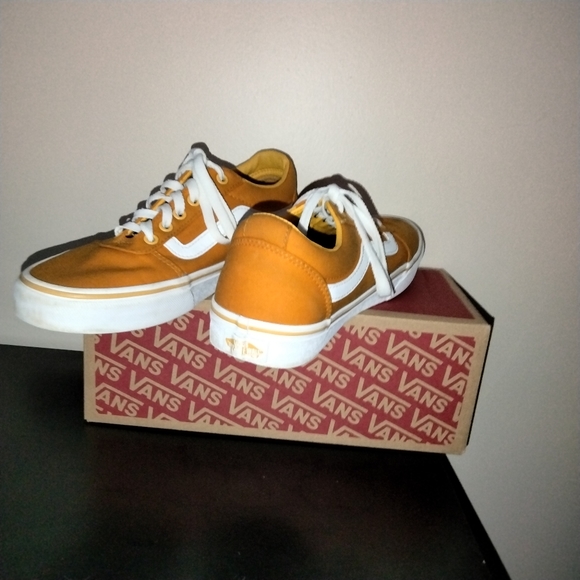 Low top Vans women's 9 - Picture 3 of 5